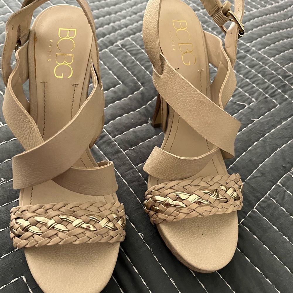 Wheat Moche heel with platform.Purchased at Macy’s. Worn x2
